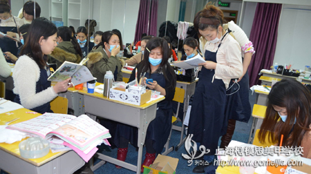 晚上学美甲好不好？怎么样？之上海柯模思美甲学校晚上班